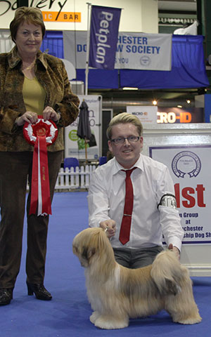 Mr G Pearce & Mr D Francis Longsdale's Let There Be Love with puppy group judge Mrs J Peak