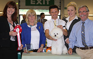 Mr R Smith & Mr M Coad Pamplona The Real Mccoy with puppy group judge Mrs D Stewart-Ritchie, Mrs S St. Maur Thorp (Assistant Secretary) & L Carter 