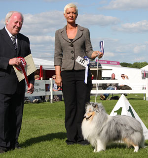 Miss D Pearson Ch Edglonian Singin The Blues with group judge Mr J Luscott