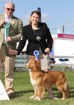 Mrs T Westwood & Miss S Westwood Eusanit Apple Of One's Eye JW with group judge Dr R W James