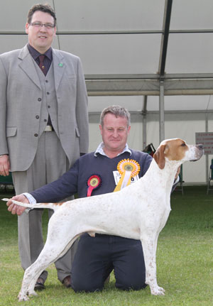 Mr J Evans & Mr P M Pavey Sh Ch Joneva Diamond In The Rough JW with group judge Mr G R Haran