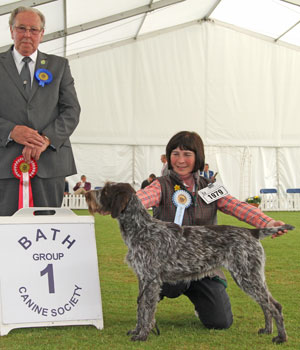 Mrs N Ellis Normbar Upsydaisy with judge Mr V Salt