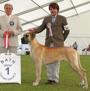 Mrs L & Mr A Chappell Selmalda Koochie Ryder with judge Mr V Salt