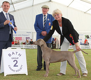 Mr & Mrs S A Hollings Gunalt Perception with group judge Mr F Whyte & Mr R Millbank (Committee)