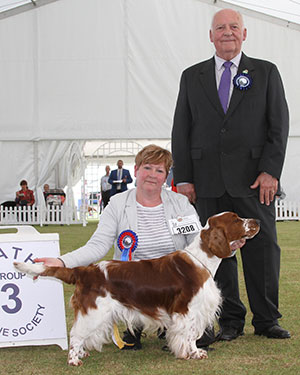 Mrs A J Graham Taimere's Twister Round Nyliram JW Sh CM with group judge Mr M J Howes