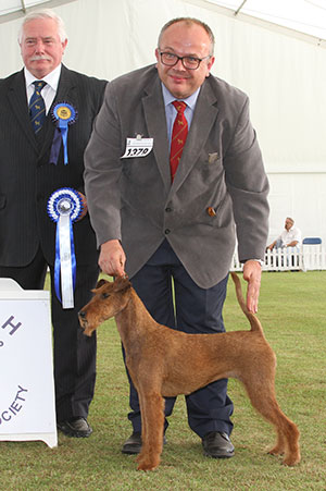 Mr & Mrs A & J Barker & Mr J Averis US Irvonhill Leave It To Me with group judge Mr C Powell