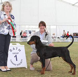 Miss L Davenport Aritaur Slingsby with special beginner judge Mrs Lawless