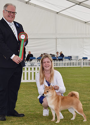 Miss N Sharrock Narocka's Daydream Believer with spbeg group judge Mr R Morris