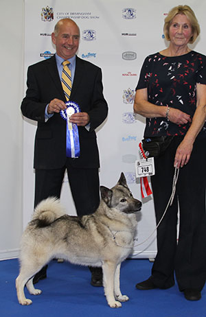 Mrs J E Cowper Ch Rothenborg Leaha with group judge Mr G Corish