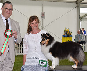 Miss L Welford Ristine Emerald with spbeg group judge Mr T Mather 