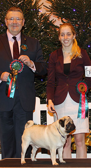 Mrs A Hill & Miss L C Hill Calaquendi Nebuchadnezzar JW with group judge Mr T Mather