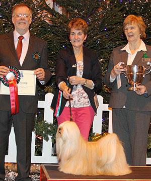 Mrs A Waterhouse Ch Chtaura Hippy Hippy Shake with group judge Mr M Gilchrist & Mrs B Peach (Committee)