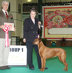 Mr G A Thompson & Miss D S Taylor Kelshanti Penda Zula with veteran group judge Dr T Jakkel