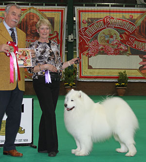 Mrs V Freer & Mrs S Smith Ch Nikara Diamond Dancer JW with veteran group judge Mr F Kane