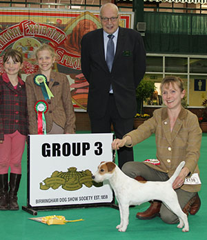 Mr M A & Mrs K A Smithj & Mrs M L Moon Ch Alncroft I Spy with group judge Mr M King