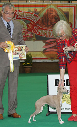 Miss H M Lister Ch Florita Tueletta with group judge Mr F Kane