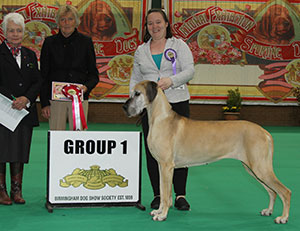 Miss S Sangster Ch Lomondane A Guid Blether Sh CM with veteran group judge Mrs S Pollock-Yule