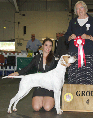 Mrs A G Siddle Sh Ch Wilchrimane Ice Maiden JW with group judge Mrs A Blay