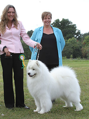 Mrs A Kirkwood & Miss N J Carruthers Ch Vandreem Imperial Cruz