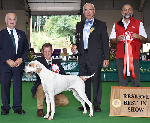 Mrs D O'Neill & Miss J O'Neill Sh Ch Chesterhope Thrill Of T Chase (Imp) with BIS judge Mr W Browne-Cole, Mr B Limpus (Chairman) & Mr A Bongiovanni 