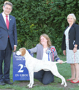 Miss H Blackburn-Bennett Sh Ch Kanix Chilli with group judge Kavi Jarvinen