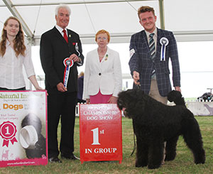 Mrs F Lambert Ch Liskport Lord Of The Rings (ai) with group judge Mr S Mallard, Mrs A Bradley (Vice Chairman) & P Cox (Natural Instincts)