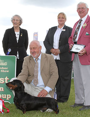 Mr M G & J I Armstrong Ch Lauralee Nicholas Nickleby with group judge Mrs J Startup, Mr J Reymond (Treasurer) & A Morton (Royal Canin) 